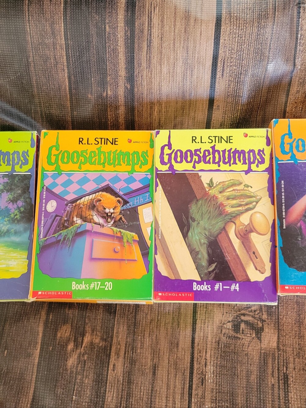 Huge Lot Of Vintage RL STINE GOOSEBUMPS Books! 90's Kid Nostalgia - Picture 15 of 15